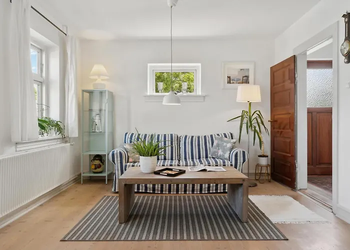 بيت للعطل 2 Bedroom Stunning In