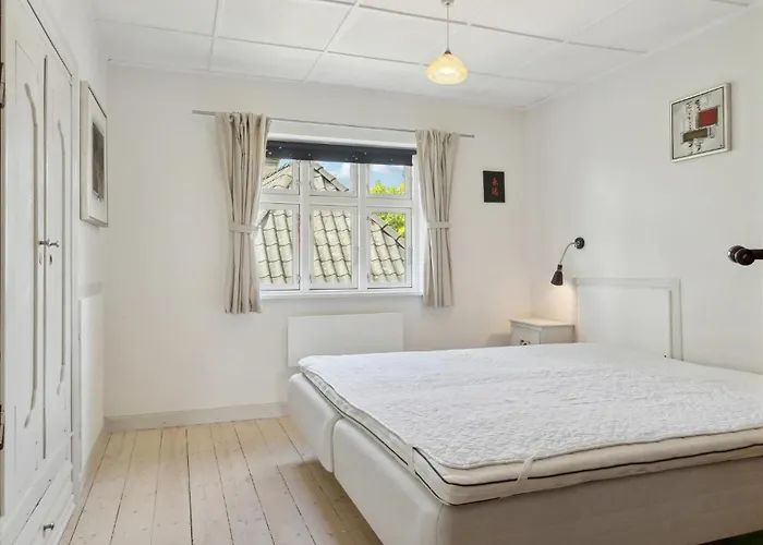 2 Bedroom Stunning In بيت للعطل