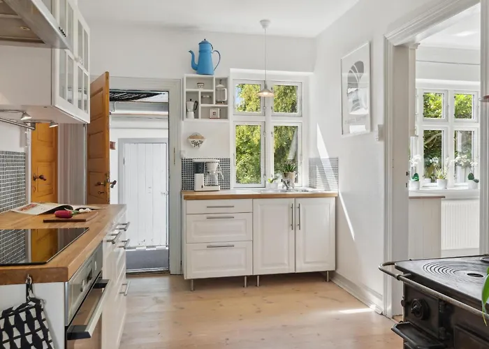 2 Bedroom Stunning In Nordenbro Vesteregn